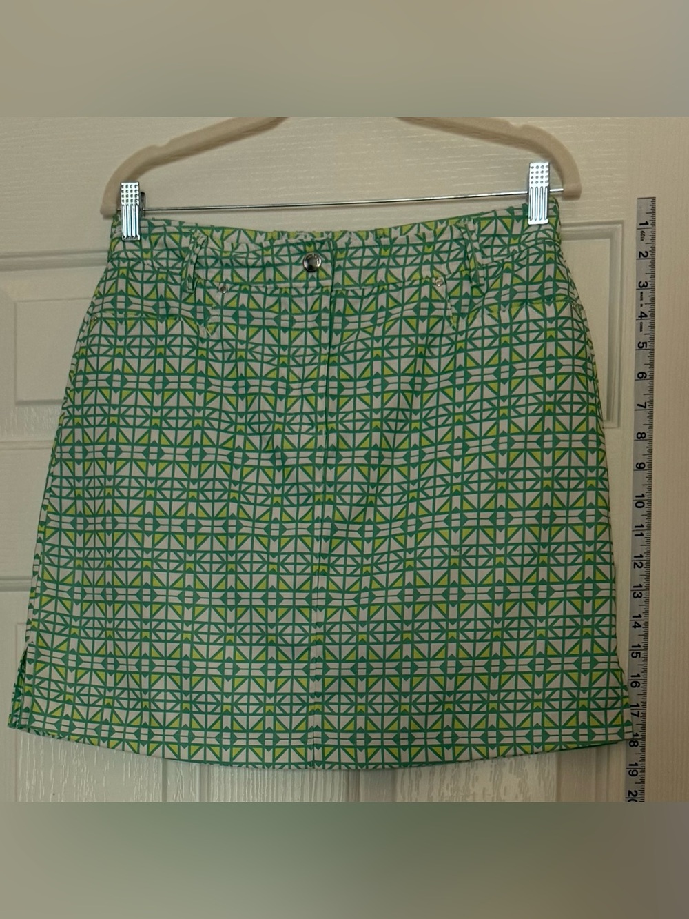 Geometric Print Women’s Skort